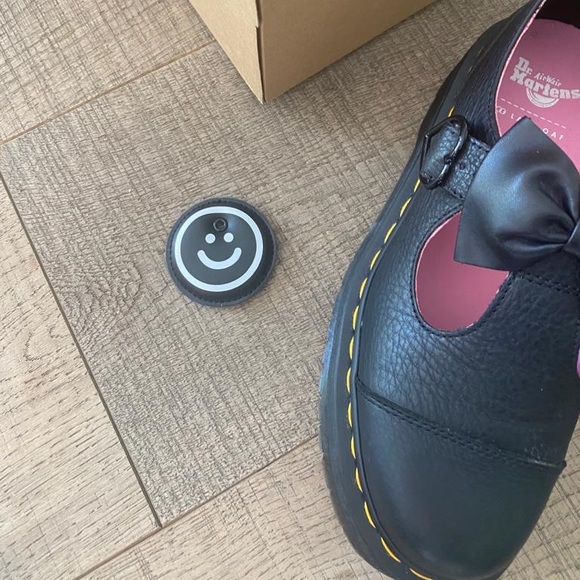 Doc Martin vs Lazy Oaf. Bow comes off and changes to the smiley face or frown. - Picture 2 of 5